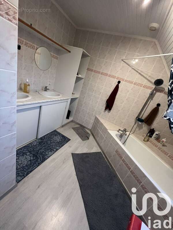 Photo 7 - Maison à LES BRULAIS