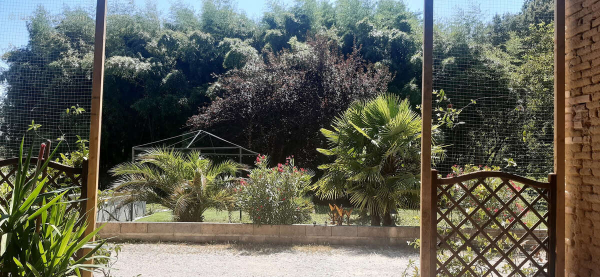 Maison à LAMOTHE-CAPDEVILLE