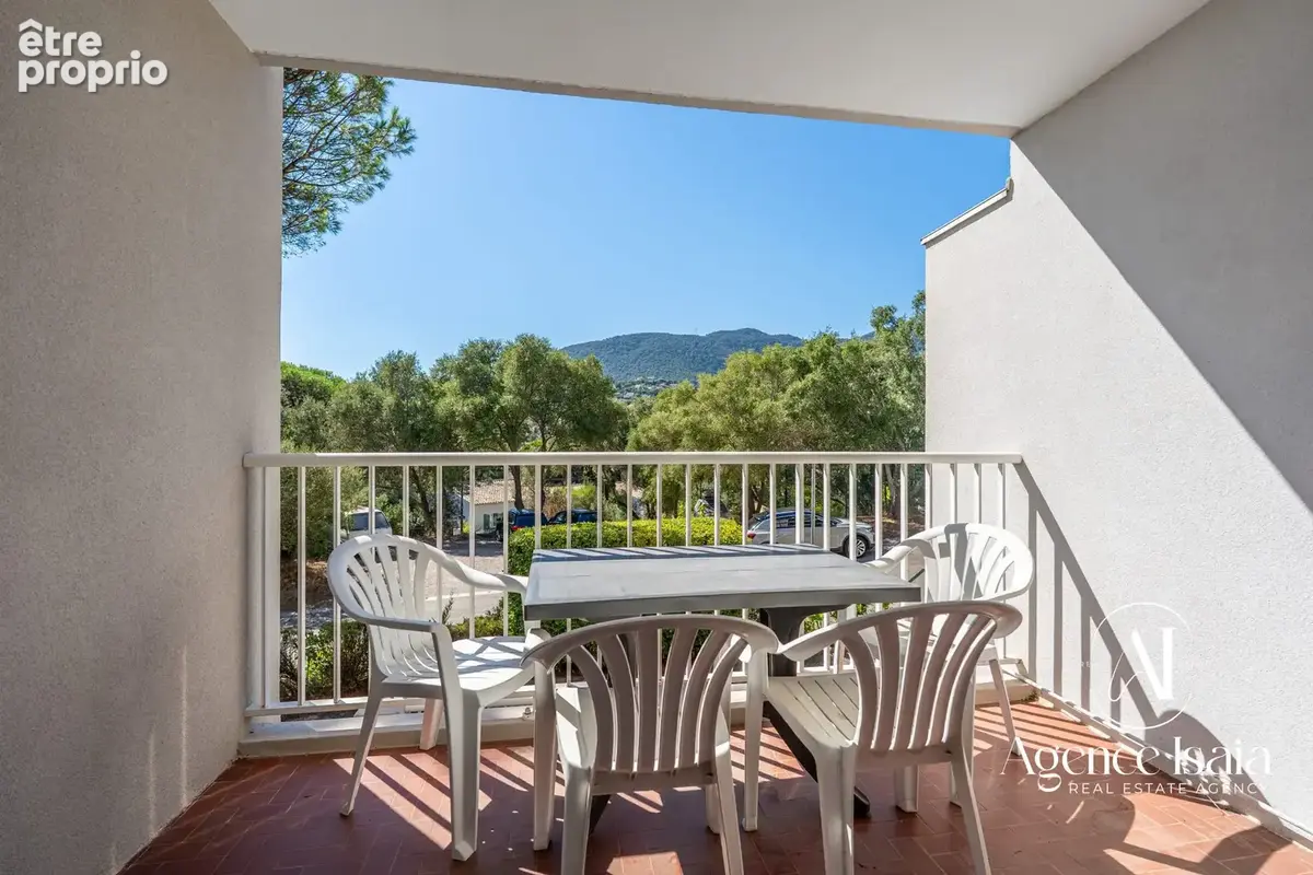 Appartement 2 pièces 54 m² à vendre à Cavalaire-Sur-Mer (83240) - photo 5