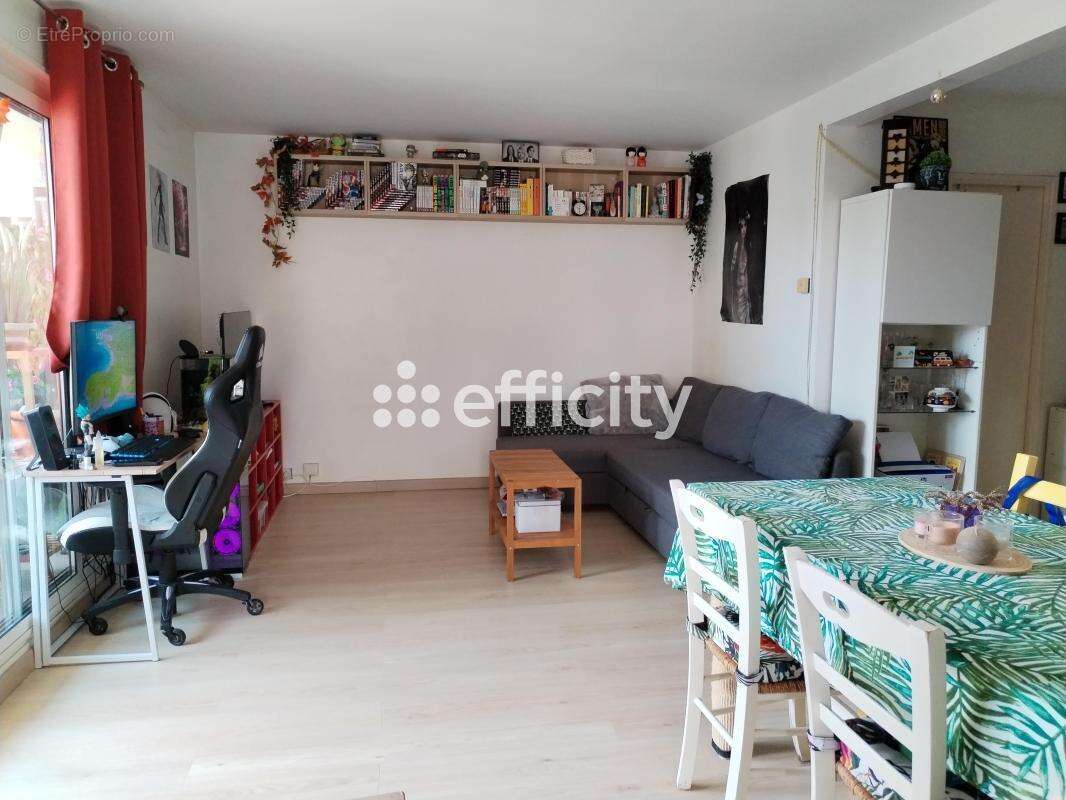 Appartement à MONTIGNY-LE-BRETONNEUX