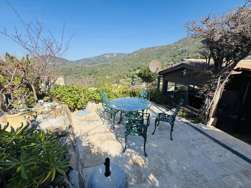 Maison à BORMES-LES-MIMOSAS