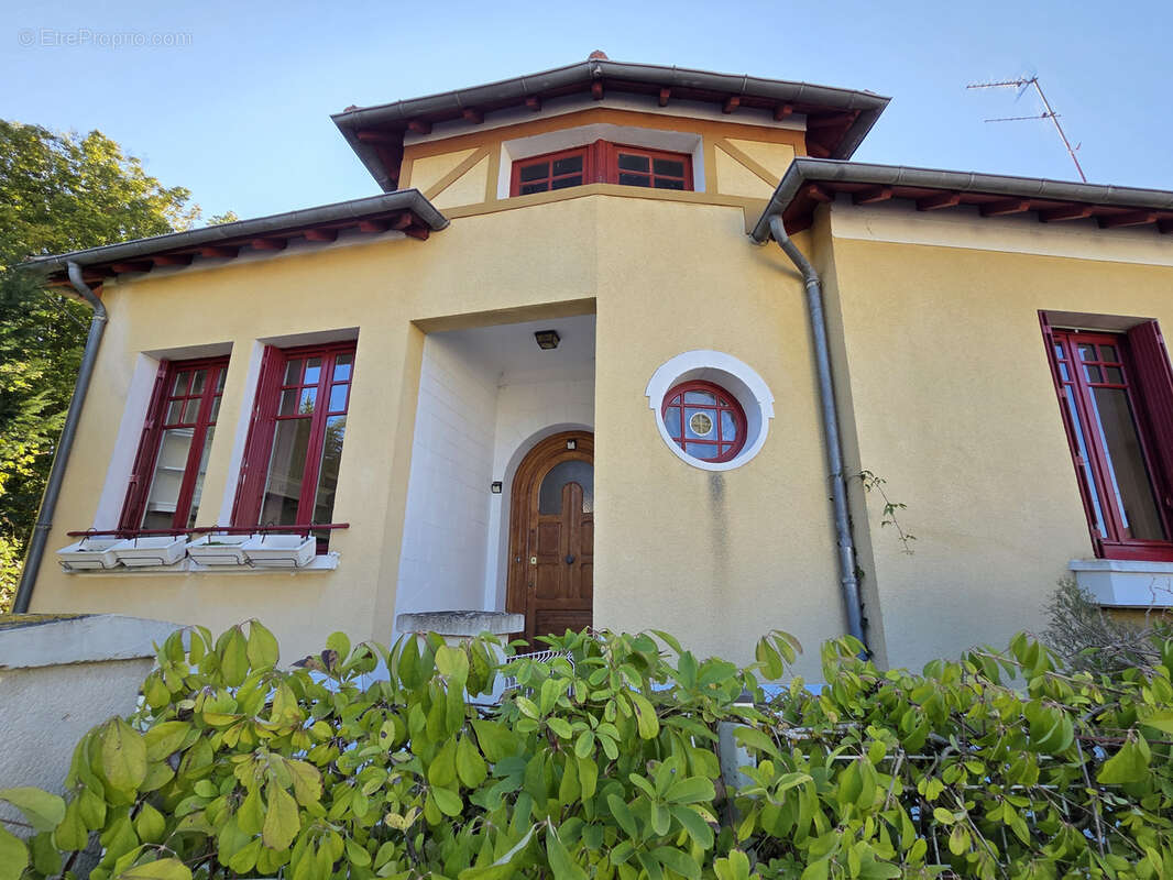 Maison à BELLERIVE-SUR-ALLIER