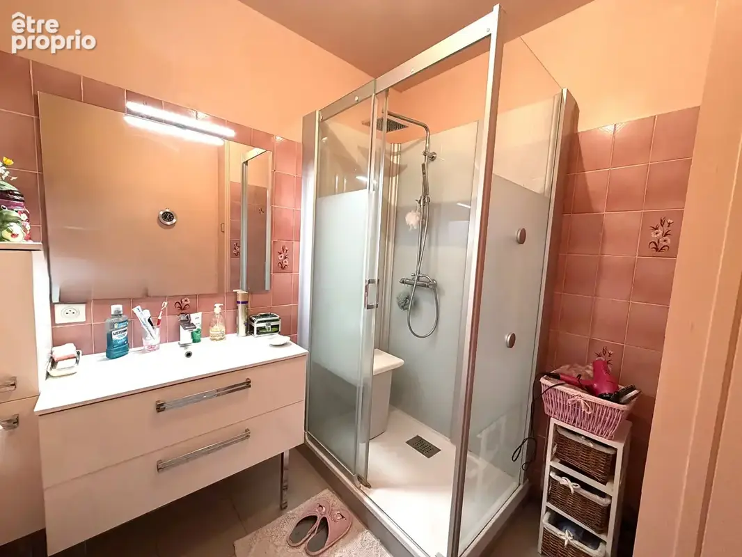 Brou centre, bel appartement T3 - photo 5