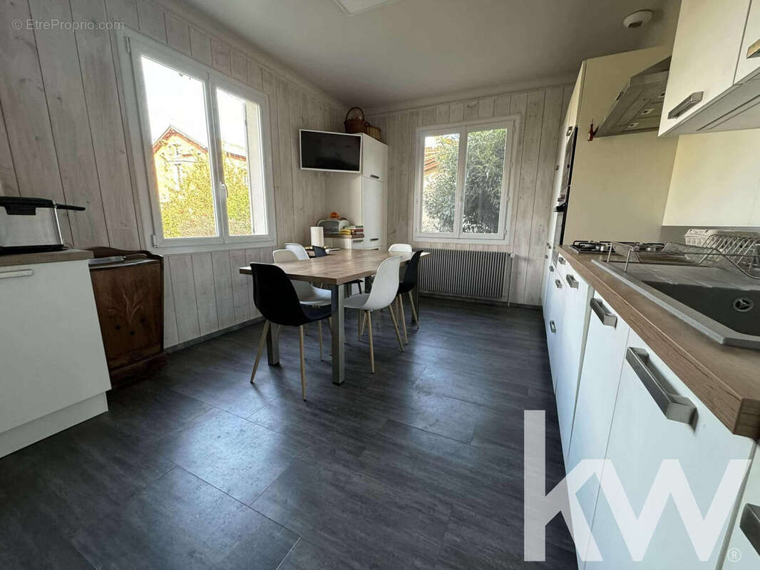 Maison 202 m² à Culhat  - photo 8
