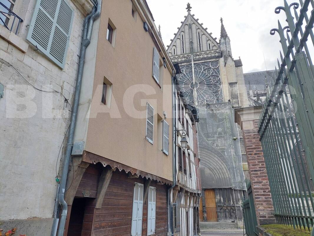 1 - Appartement à TROYES