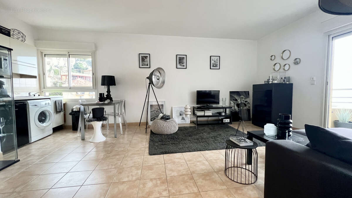 Appartement à BEAUSOLEIL