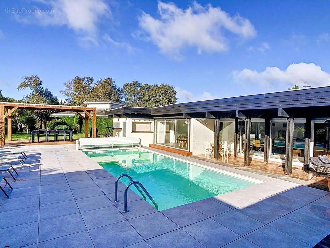 Photo 7 - Maison à MARTIGNAS-SUR-JALLE