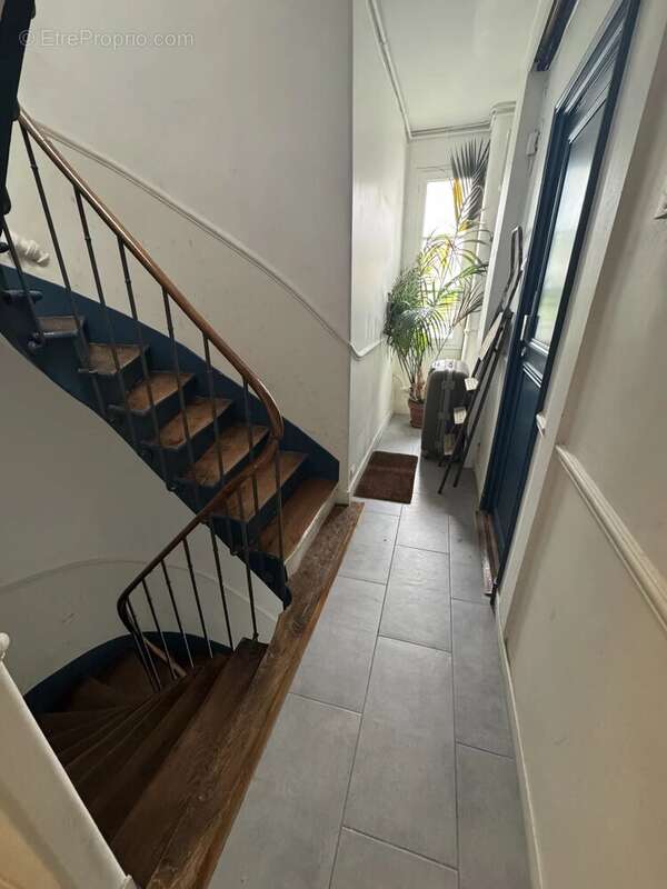 Appartement à PARIS-19E