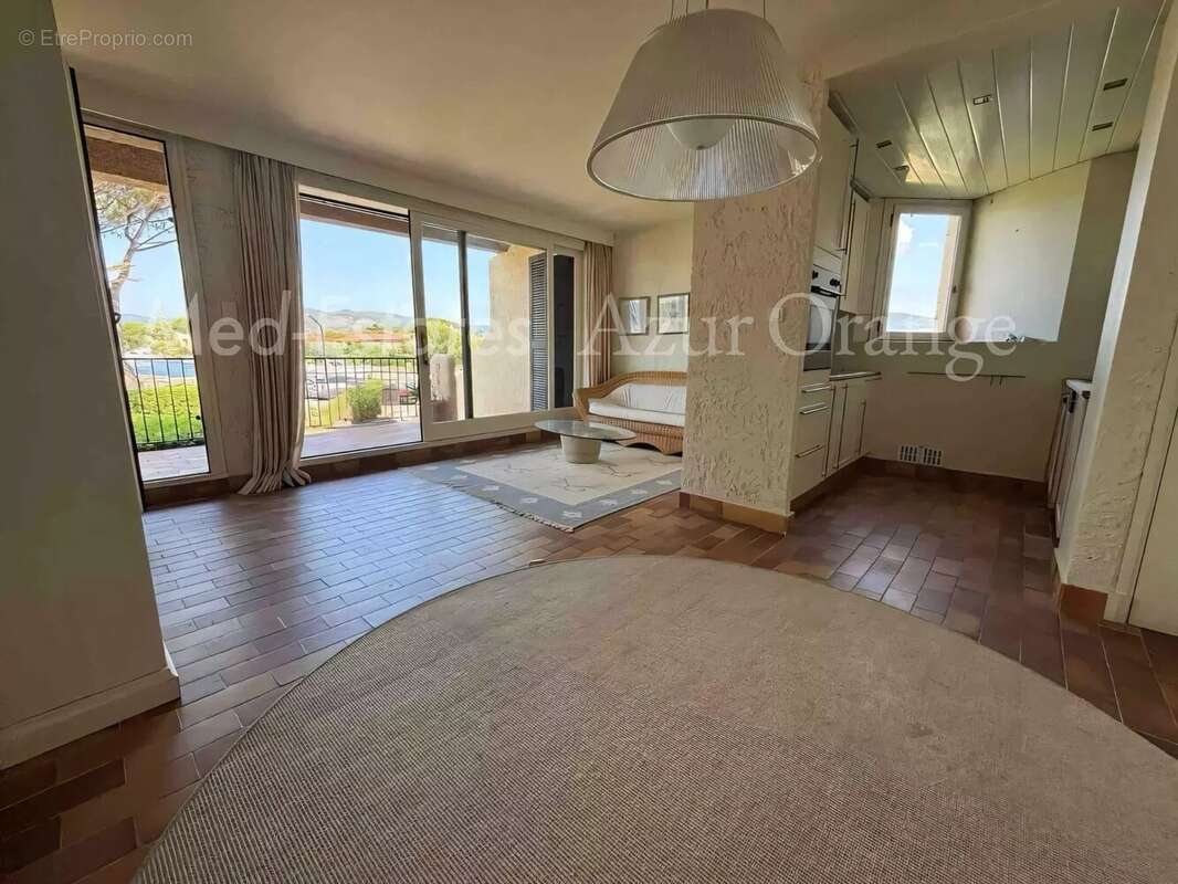 Appartement à GRIMAUD