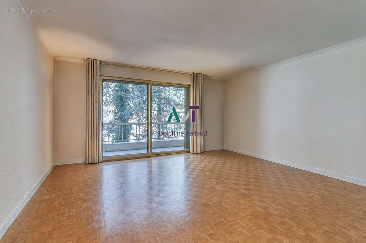 Appartement à MEYLAN