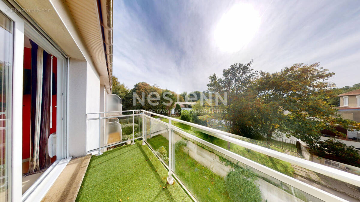 Appartement à CAMIERS