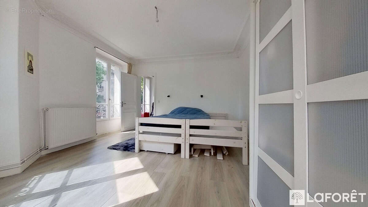 Appartement à PARIS-18E