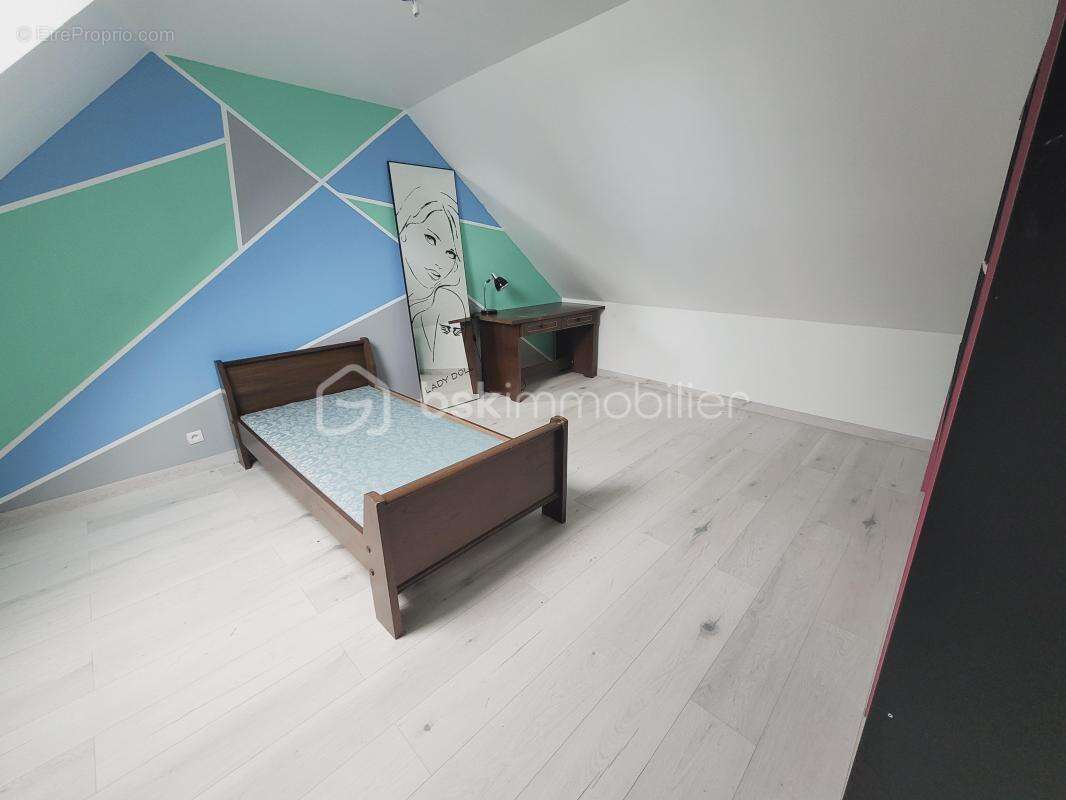 Maison à VILLETHIERRY