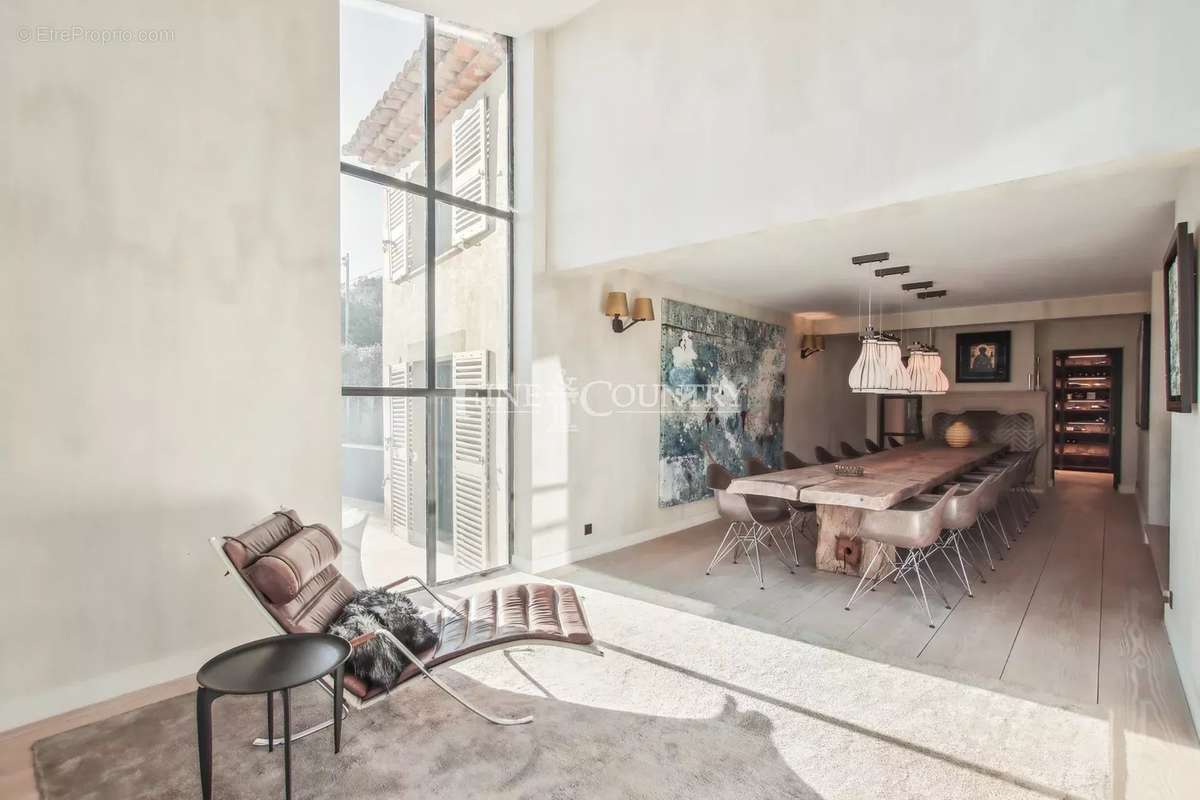 Maison à TOURRETTES