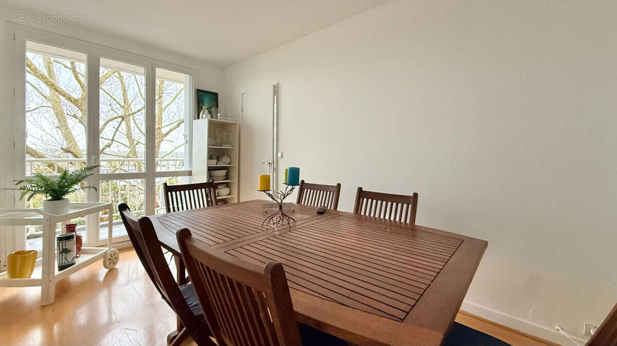 Appartement à CORBEIL-ESSONNES