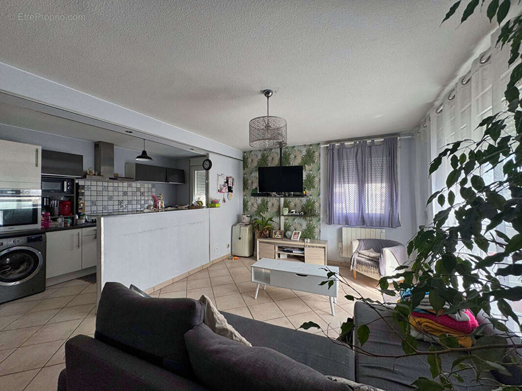 Appartement à SAINT-PRIEST