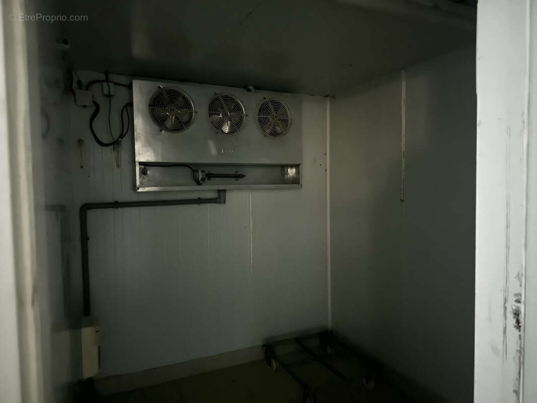 Exploitation - photo 26