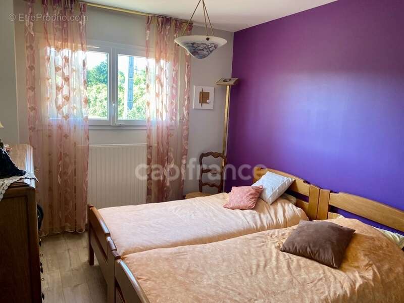 Maison à GREZIEU-LA-VARENNE