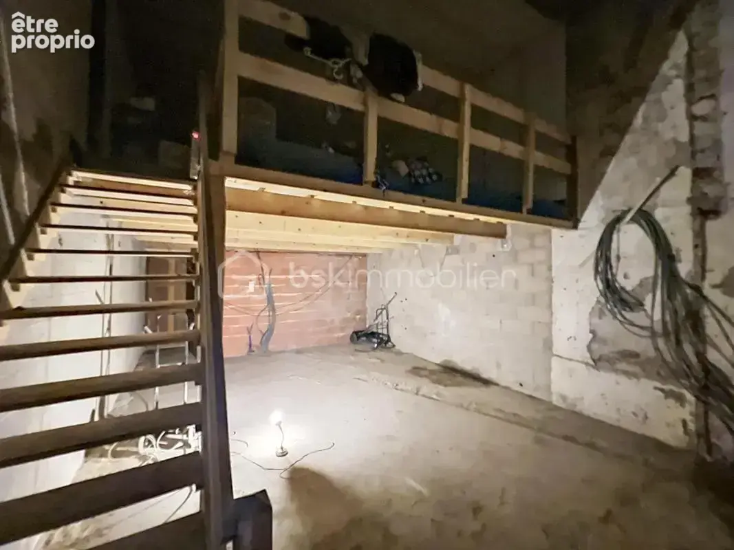 Cellier spacieux à vendre idéal pour stockage - photo 2