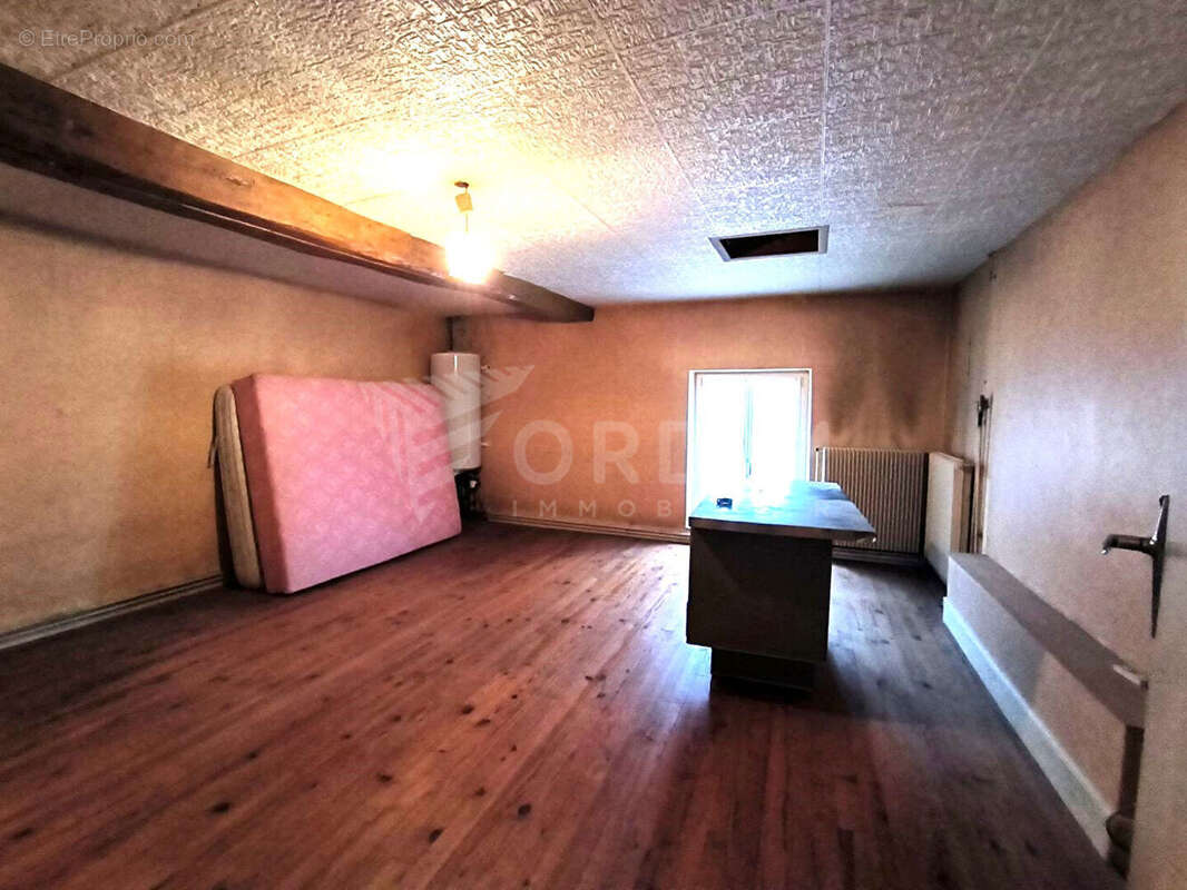 Maison à COSNE-COURS-SUR-LOIRE