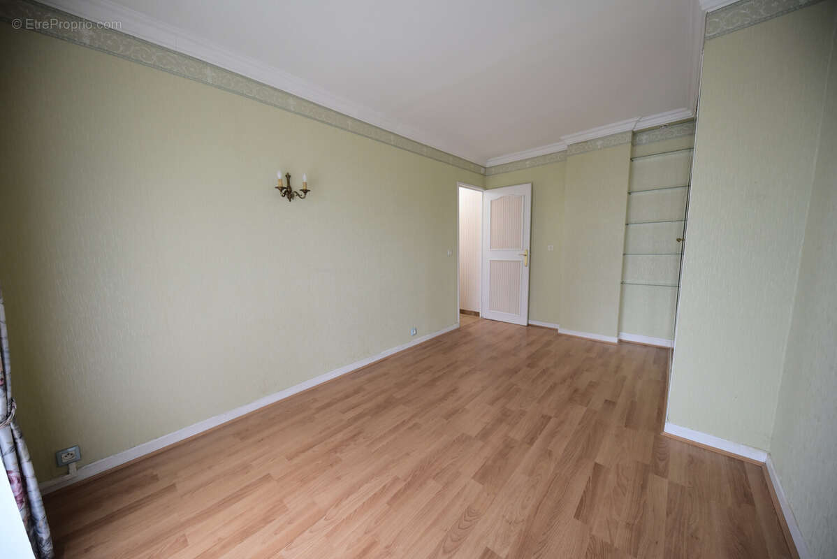 Appartement à VAIRES-SUR-MARNE