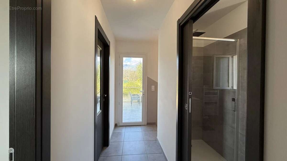 Maison à SANTA-LUCIA-DI-MORIANI