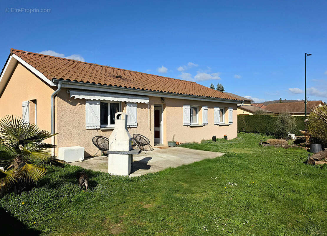 Maison à CHAMPIER