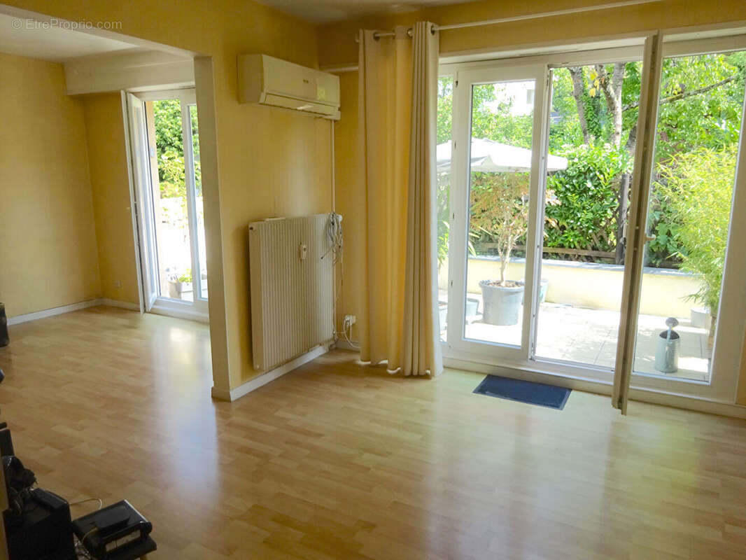 Appartement  3 pièce(s) - photo 2
