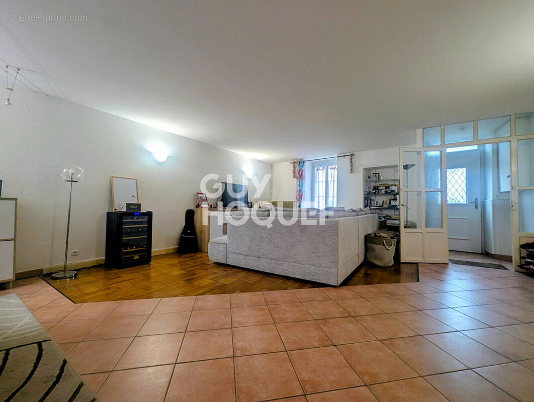 Maison à PONT-DU-CHATEAU