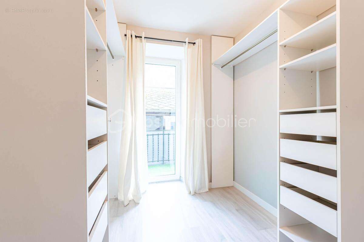 Appartement à ALBY-SUR-CHERAN