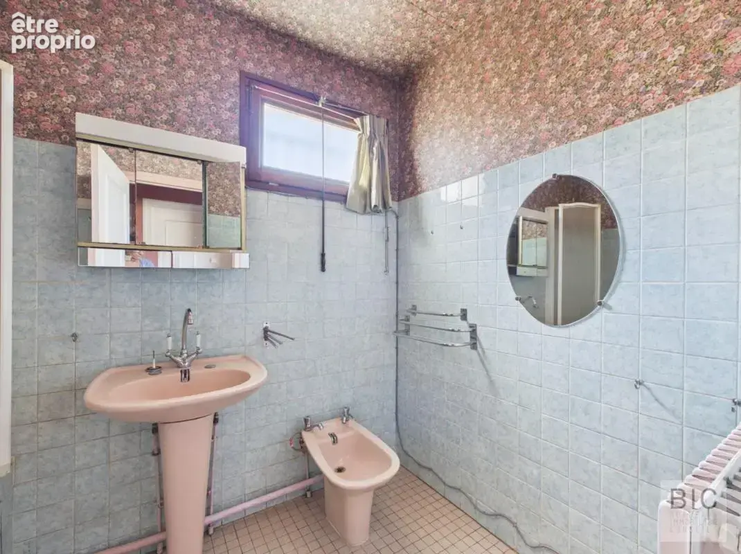 A vendre maison à rafraîchir avec garage, véranda et jardin - photo 14