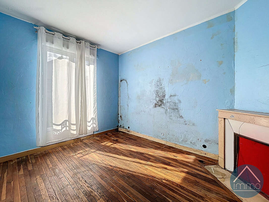 Maison à ASNIERES-SUR-SEINE