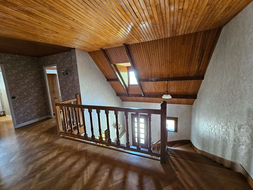 Maison à MAGNY-LES-HAMEAUX