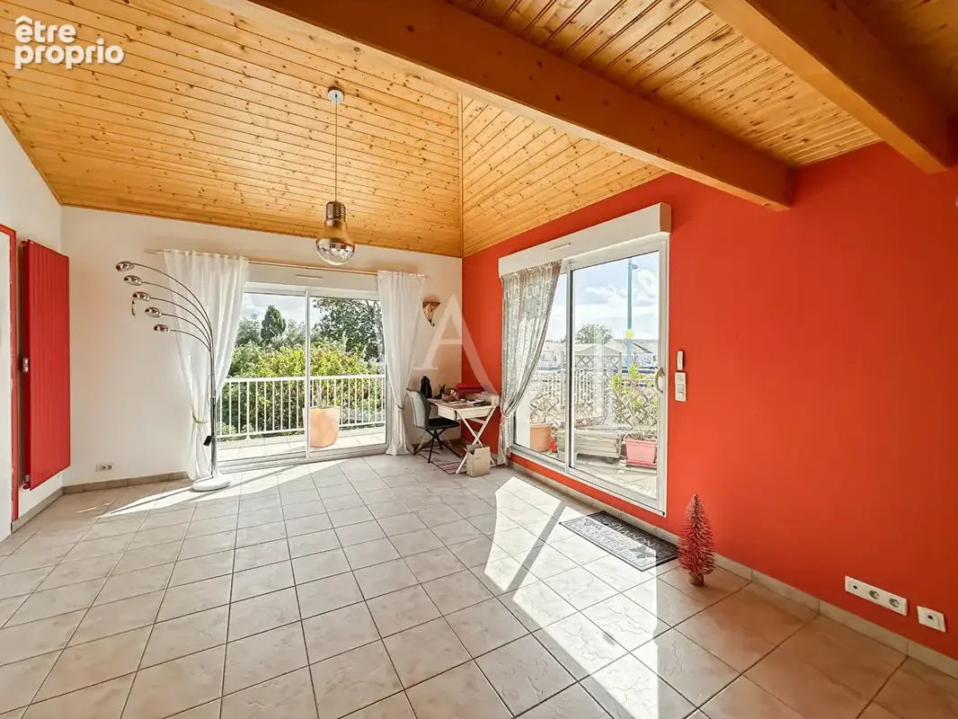 Appartement Type 2 + mezzanine & 40m² de terrasse - photo 8