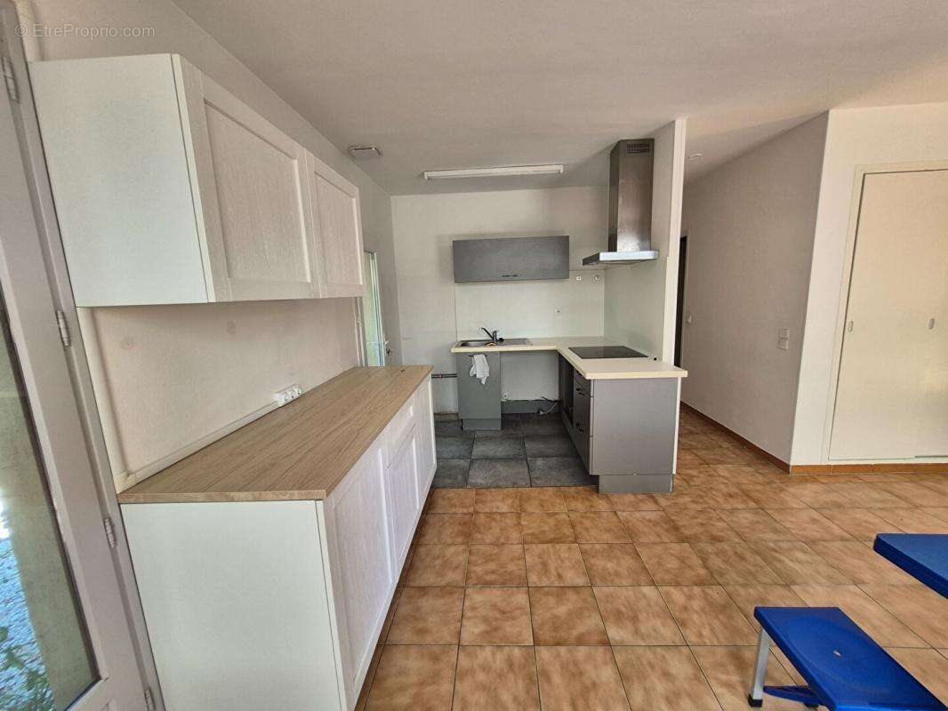 Maison de plain-pied 112 m2 avec garage entre Le Brusc et La Coudoulière - photo 9