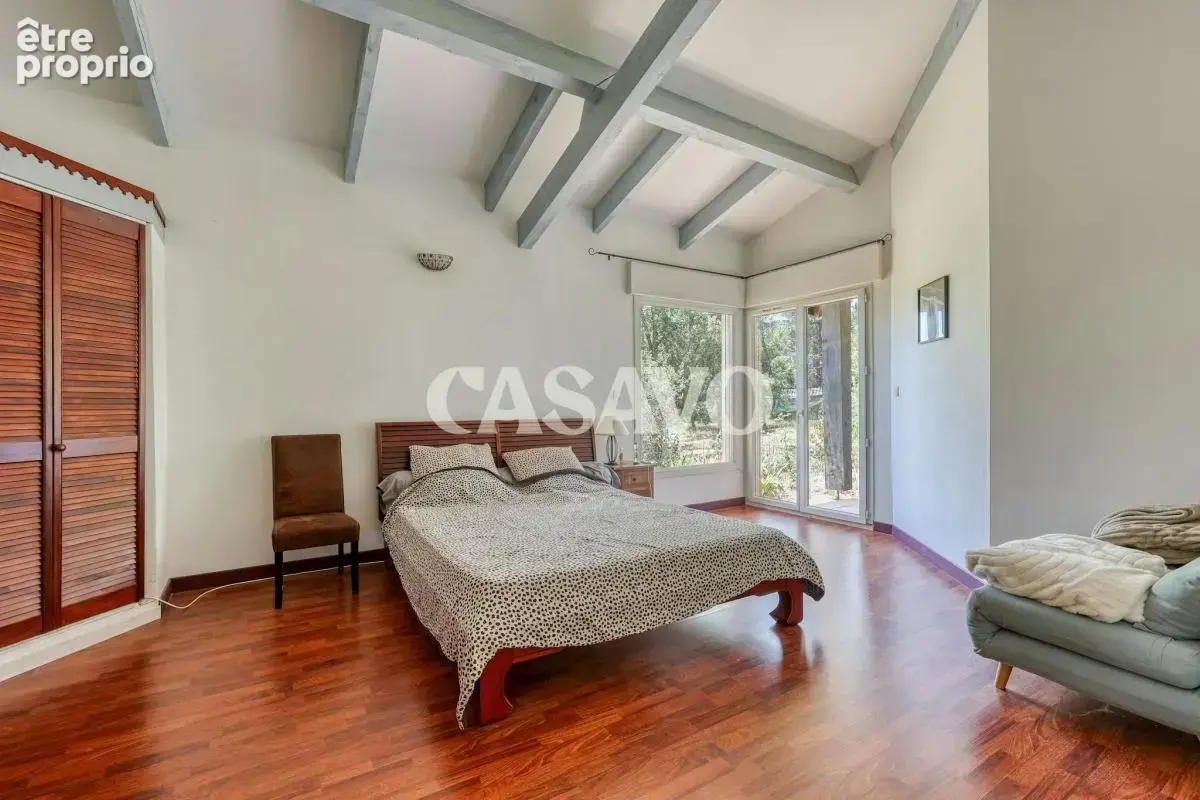 Vente Maison 7 pièces de 232m² - 83170 Tourves - photo 17