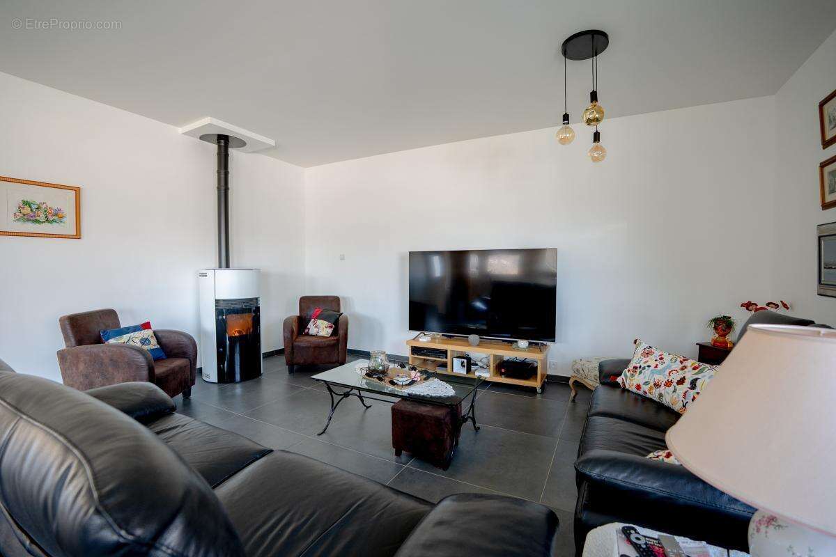 Maison 208 m² à Engins  - photo 5