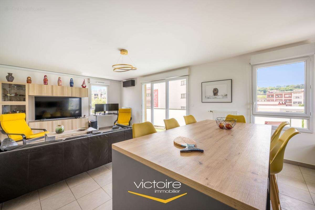 Appartement à LYON-9E