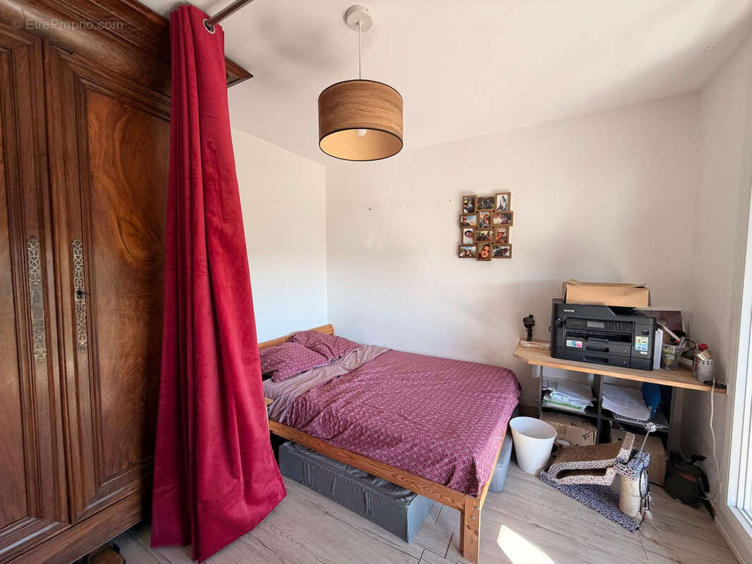 NIMES TRIANGLE DE LA GARE/ PARC JACQUES CHIRAC Appartement P3 BIS de 65m2 avec balcon, cave, place de parking - photo 5