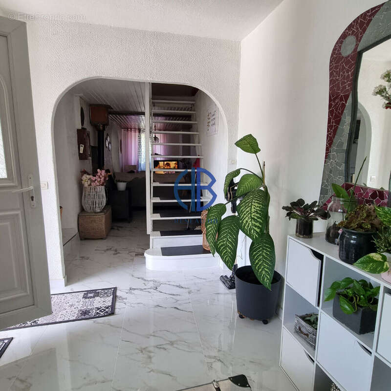 Maison à MARCILLOLES