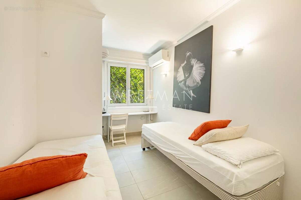 Exceptionnel appartement 5 pièces sur la Croisette avec terrasse vue mer et garage - Cannes Croisette - photo 18