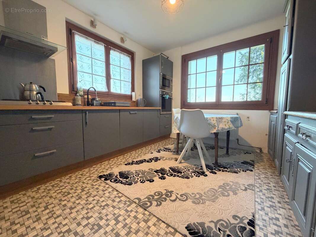 Maison à LES FORGES