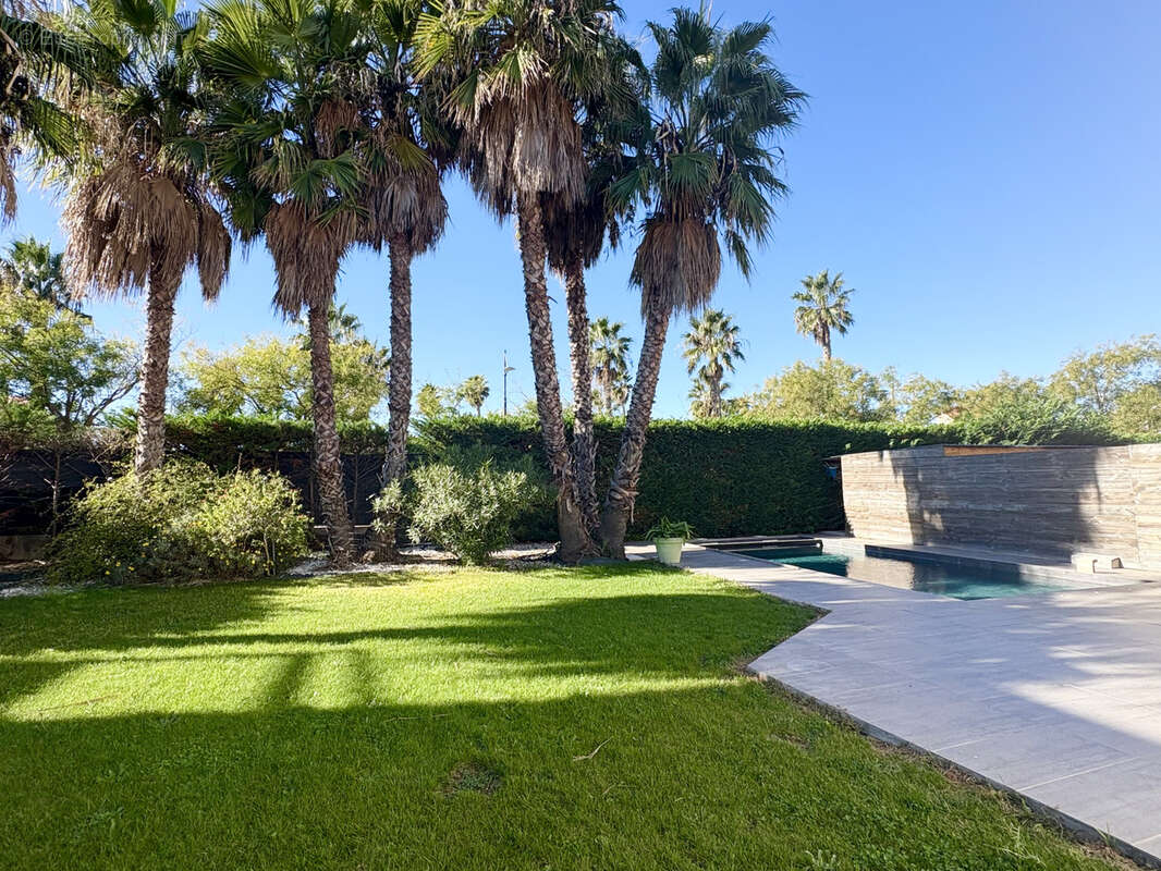 Maison à SIX-FOURS-LES-PLAGES