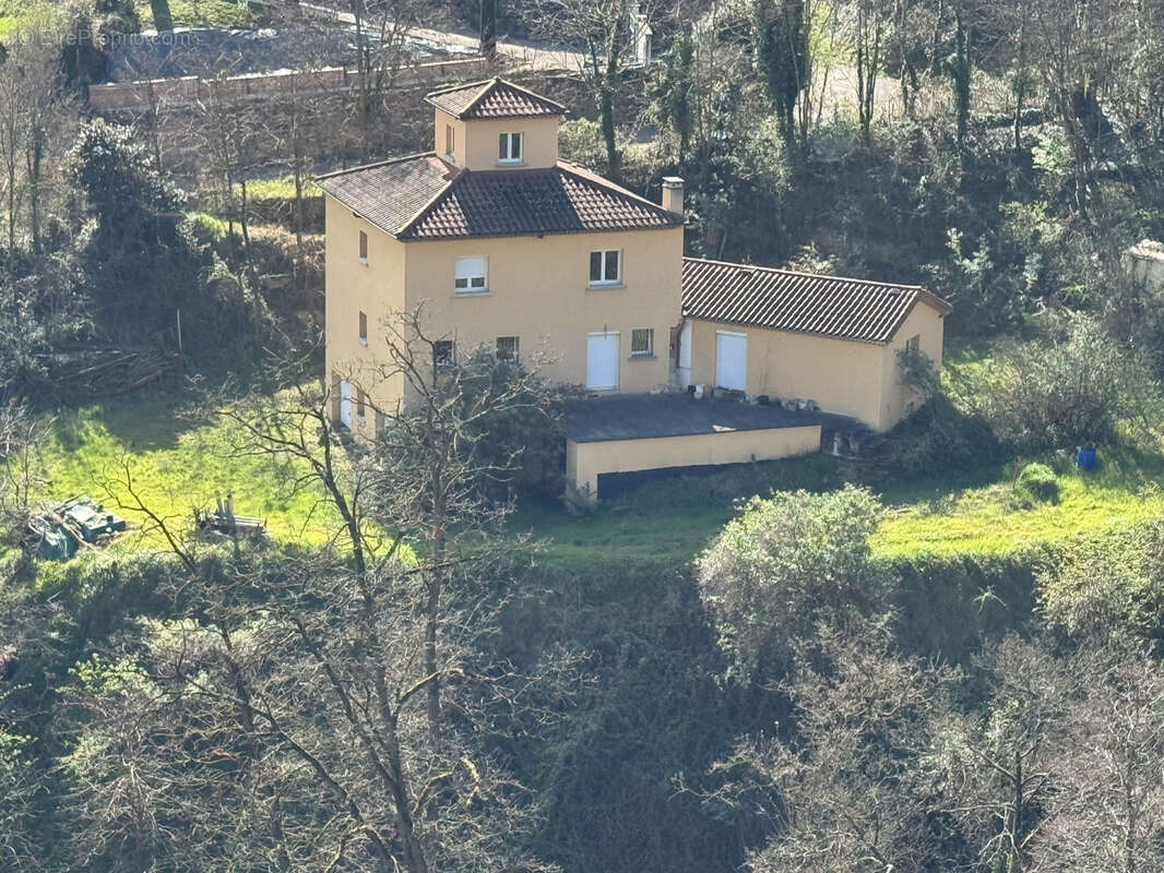 Maison à SERRIERES