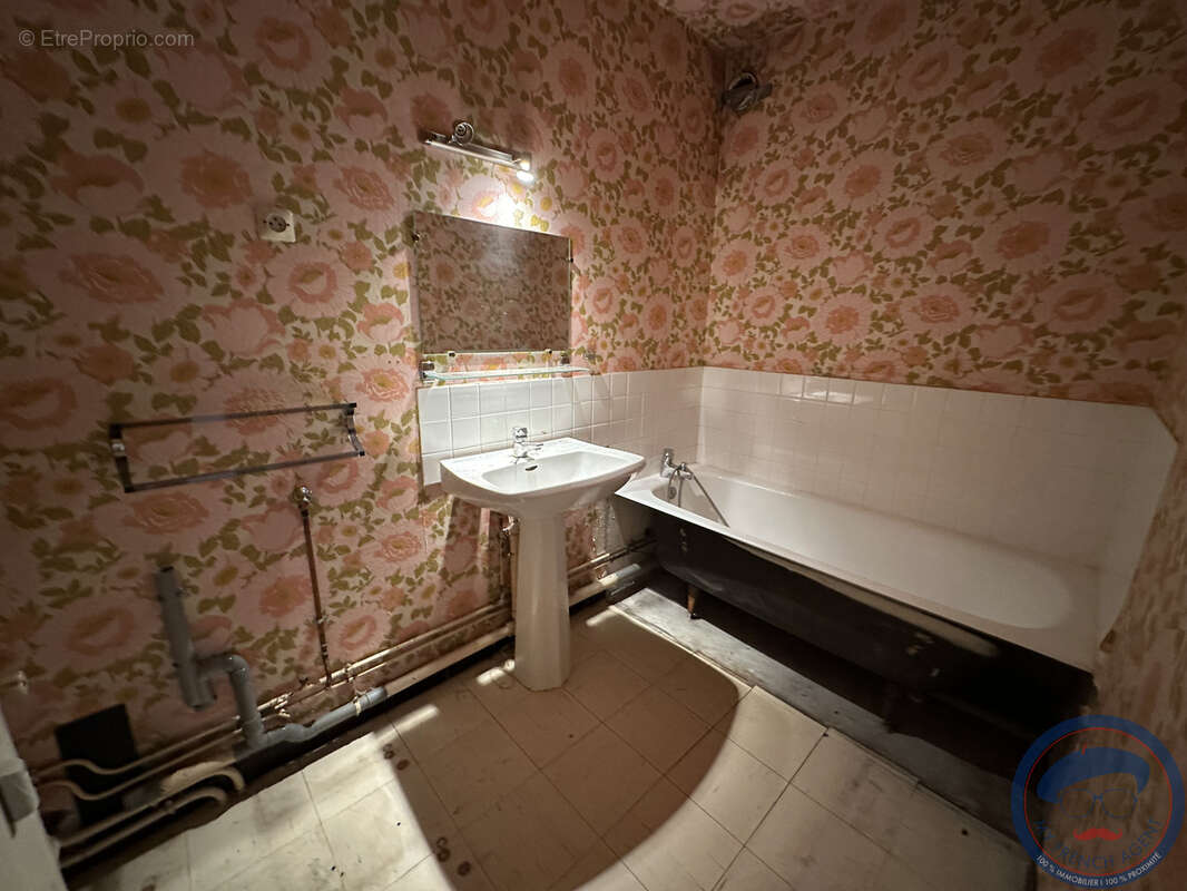 Appartement à SAINT-CYR-SUR-LOIRE