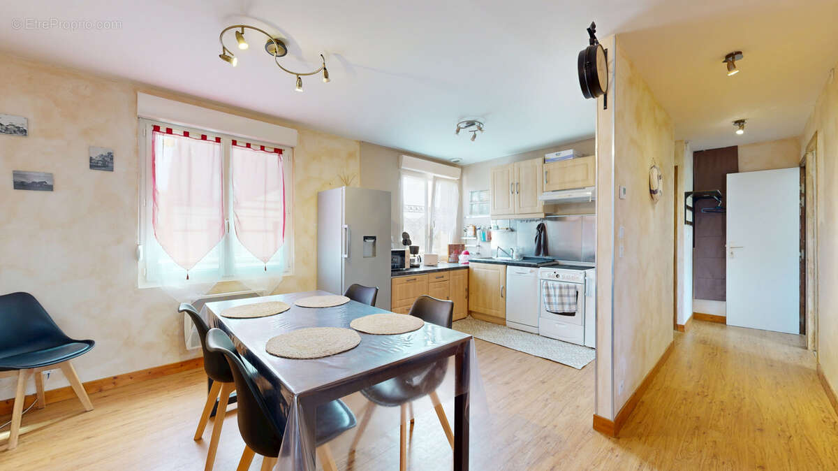 Appartement à CAROLLES