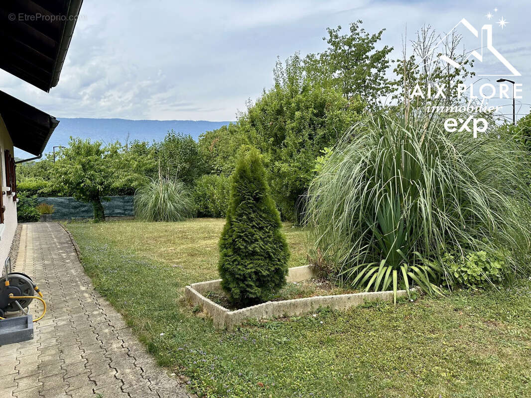 Maison 91 m² à Mery  - photo 4