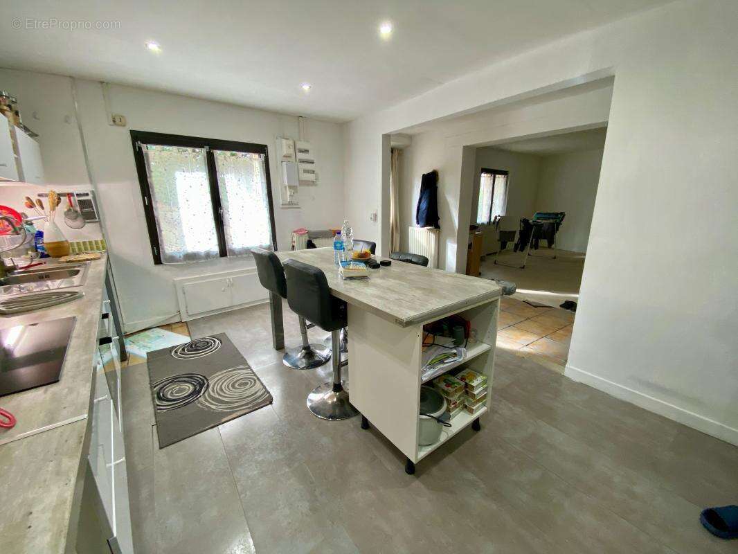 Maison à SAINTE-ALVERE