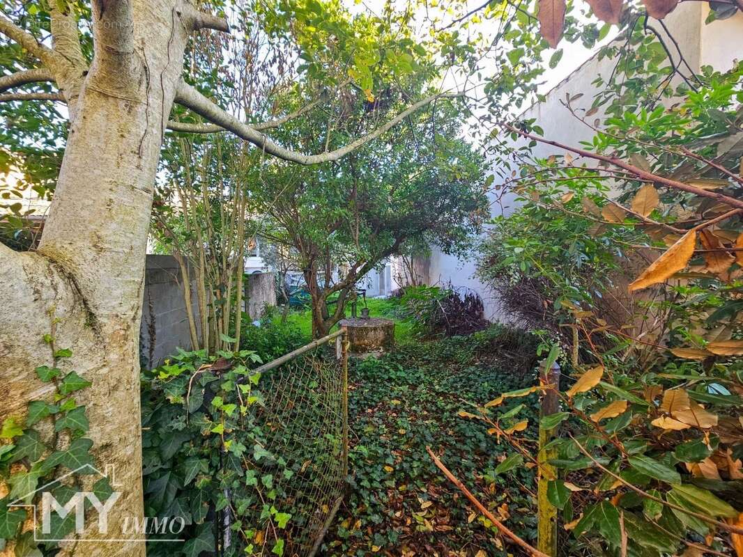 Maison à CASTILLON-LA-BATAILLE