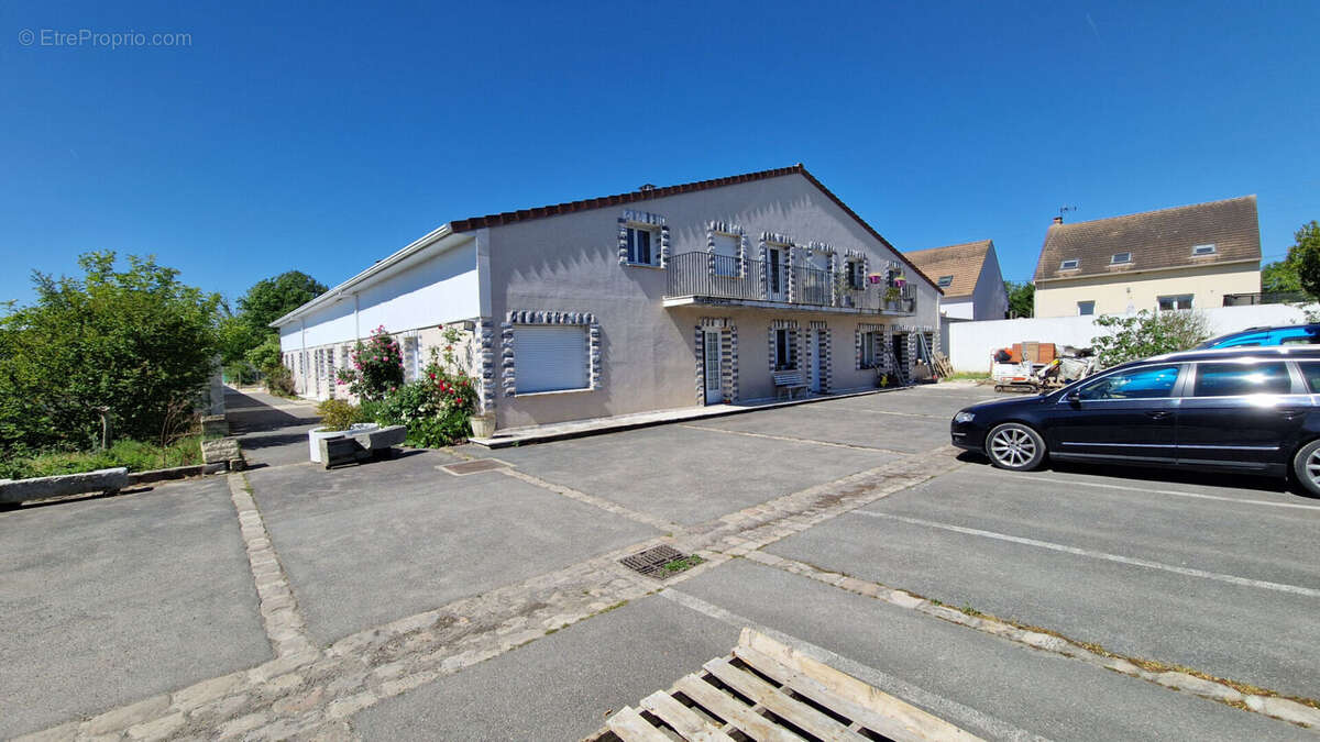 Appartement à VAUGRIGNEUSE